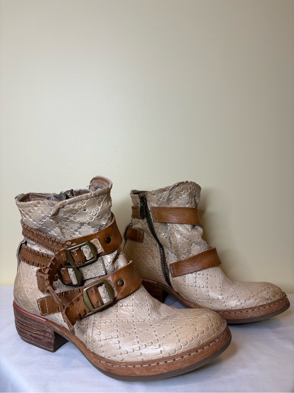 A.S.98 Beige Lace-Textured Ankle Boots with Brown Leather Straps Size 38